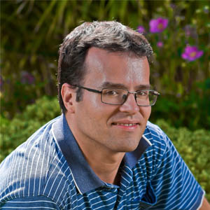 Tine_Reviewing Fotkaj.me